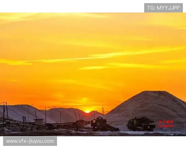 雪天比赛用球橙色醒目，球员适应良好